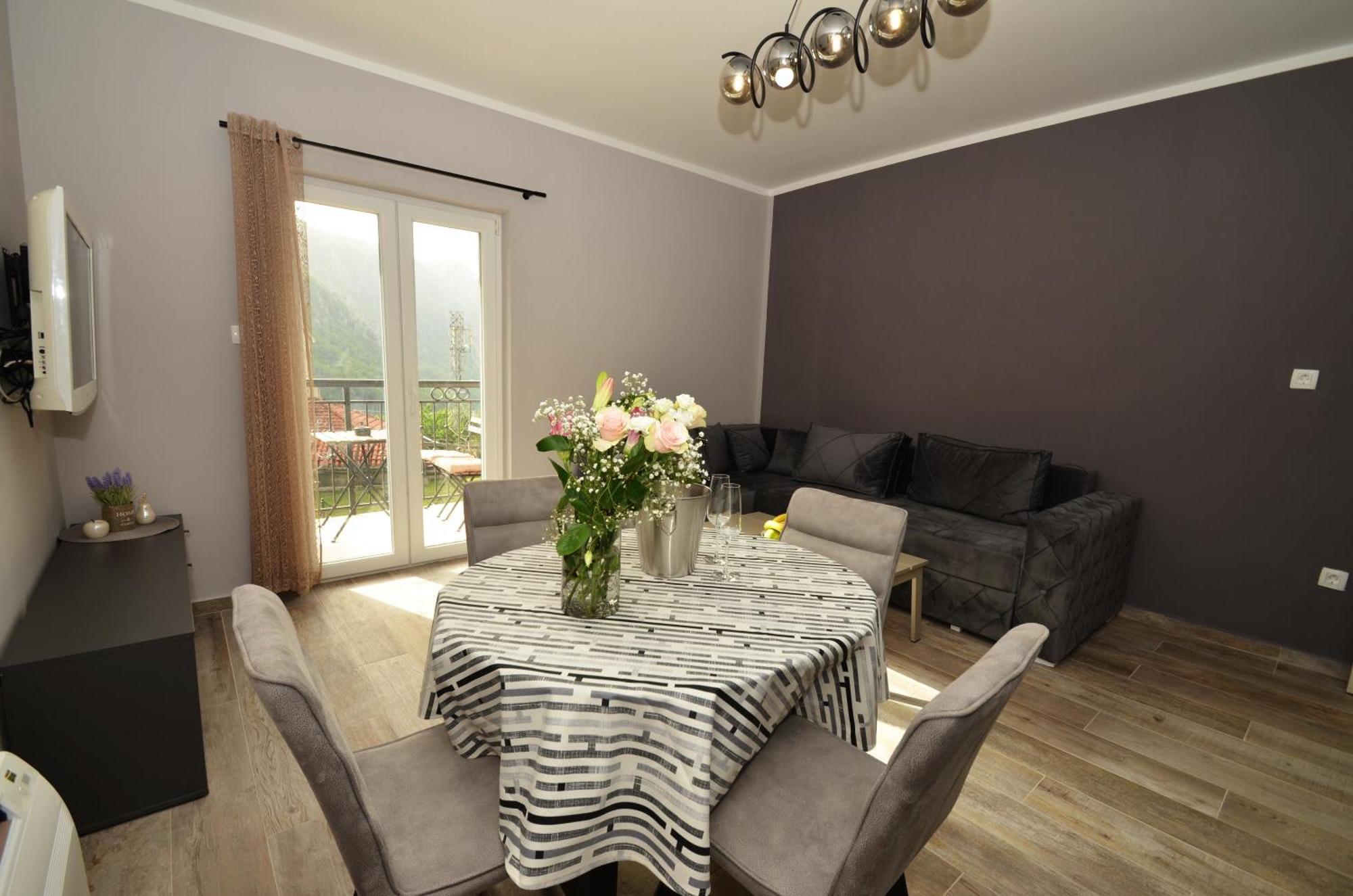 Apartments Orizzonte With Beautiful View Of The Bay Kotor Luaran gambar