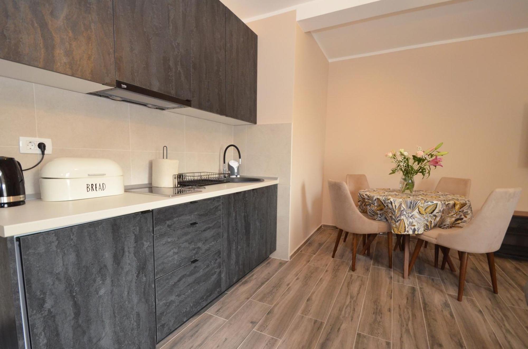 Apartments Orizzonte With Beautiful View Of The Bay Kotor Luaran gambar