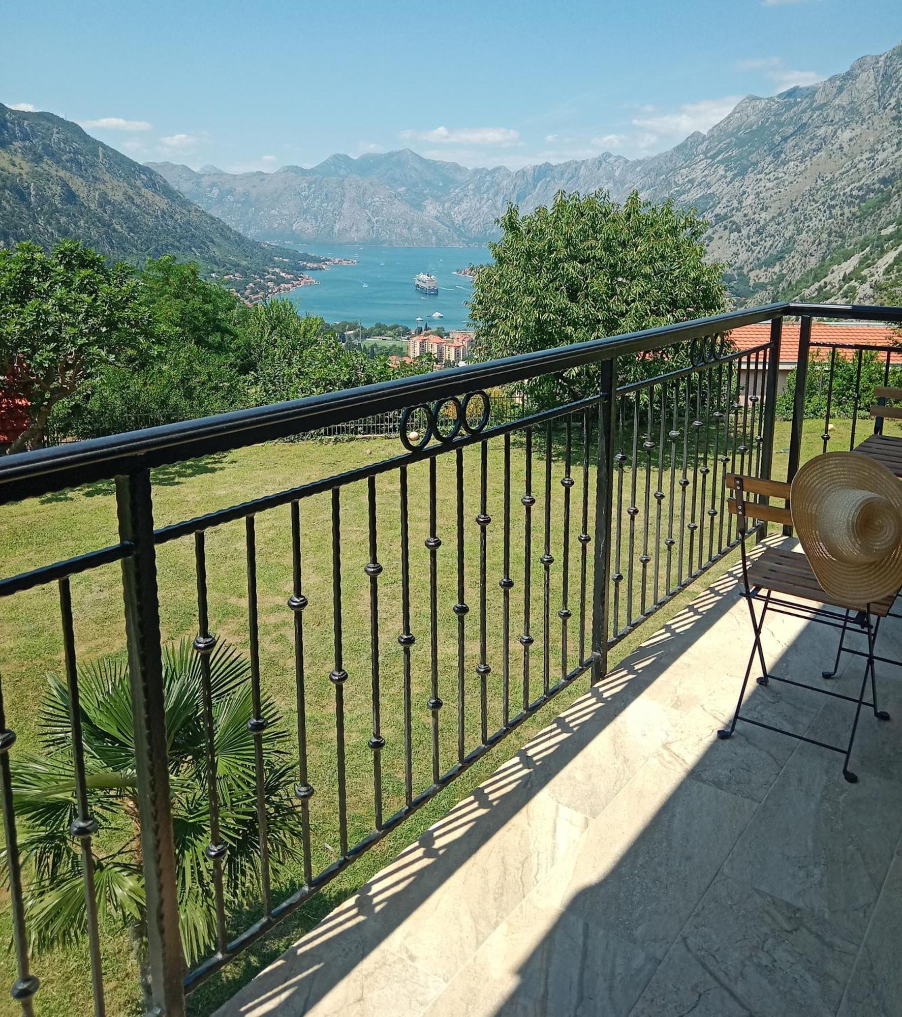 Apartments Orizzonte With Beautiful View Of The Bay Kotor Luaran gambar